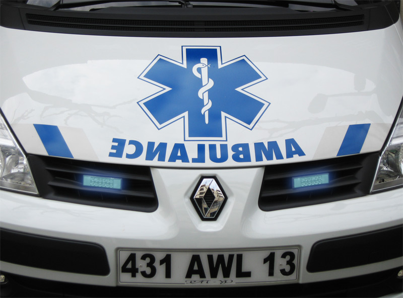 Croix autocollante d'ambulance